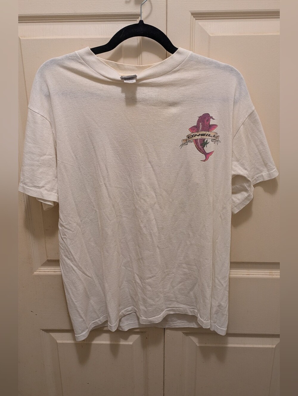 O'Neill Vintage 1993 Koi White Tee with Pink Shark Graphic Mens Large